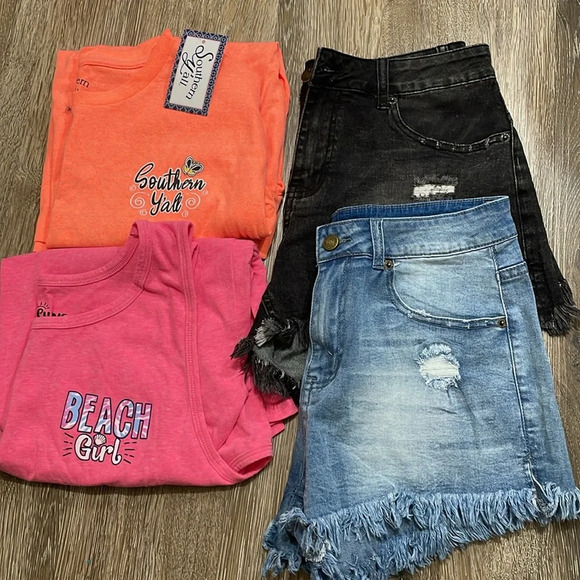 Shirts And Shorts - Picture 1 of 6